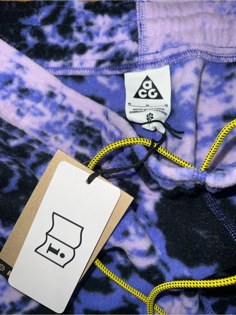 Nike ACG Polartec Wolf Tree Allover Print Pants Lilac FN2432-512 Mens